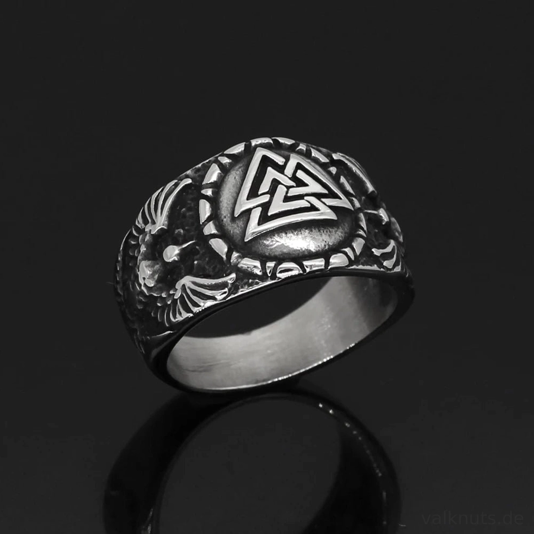 Wikinger Ring mit Valknut, Seitenansicht der Raben Gravur