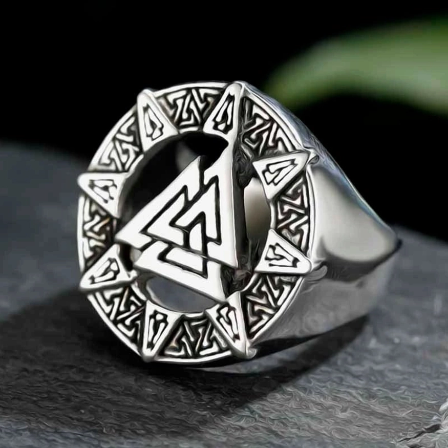 Wikinger Ring mit Valknut Symbol aus Edelstahl, authentisches nordisches Schmuckstück