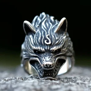Handgefertigter Wikinger Wolf Ring in silberner Antik-Optik