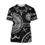 Wikinger T-Shirt Erik mit Runen und Totem Motiv auf schwarzem Grund