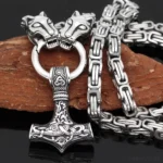 Wolf Kette Wikinger Thors Hammer Kette mit zwei Wolfsköpfen und Mjölnir Anhänger aus Edelstahl