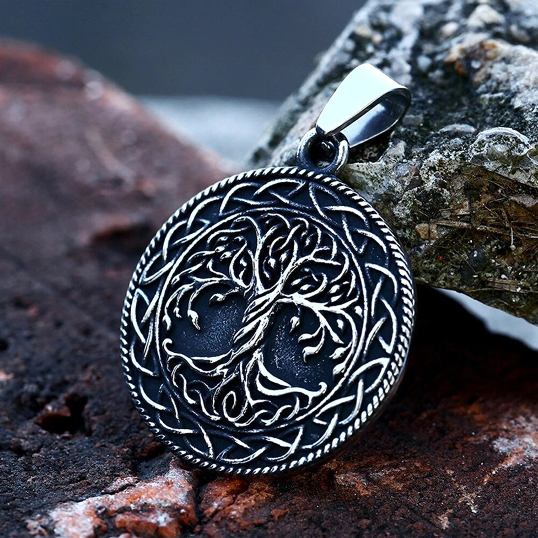 Yggdrasil Kette Wikinger, detailreicher Anhänger mit Weltbaum des Lebens